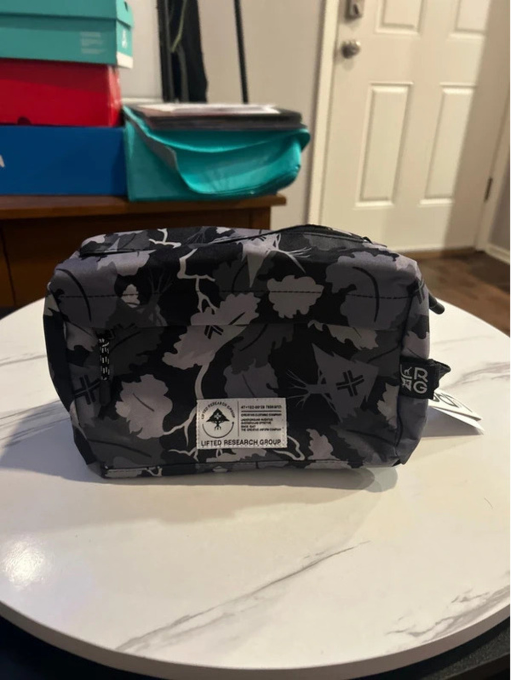 LRG Lifecycle Toiletry Kit Gray Camo Travel Bag NWT